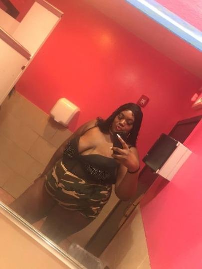 MiMi the 6'2 BBW Afro latina #LLIGm9o9