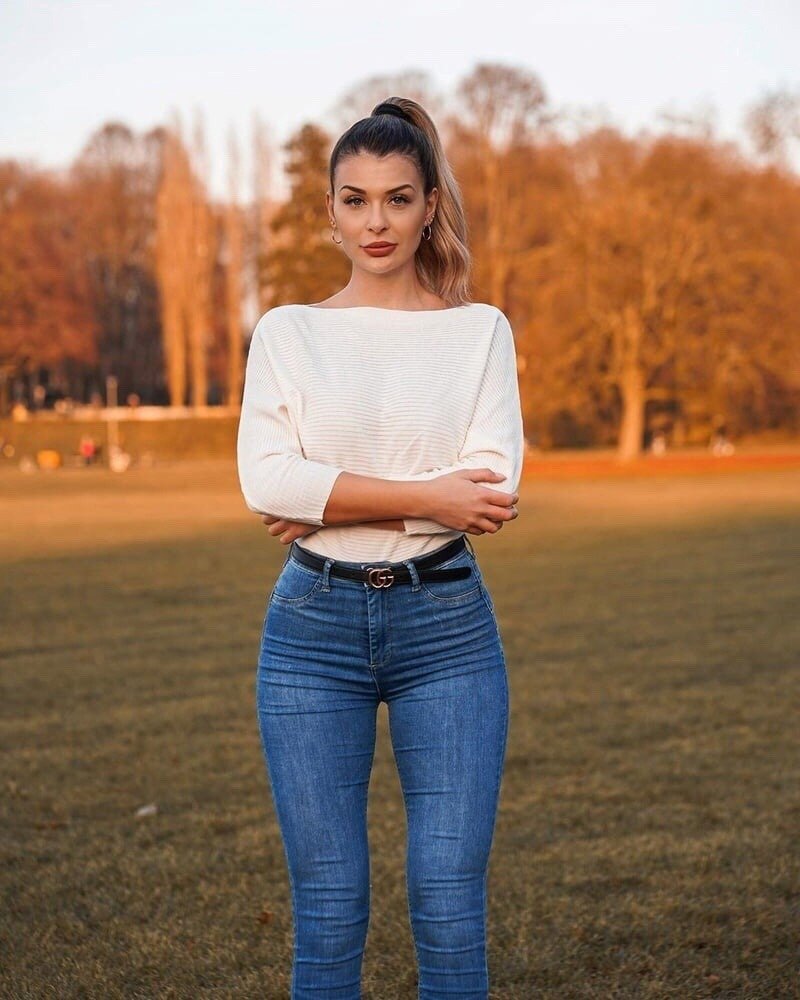 Various Posing/Fashion Women- Pictures 3 #vPnIGAHk